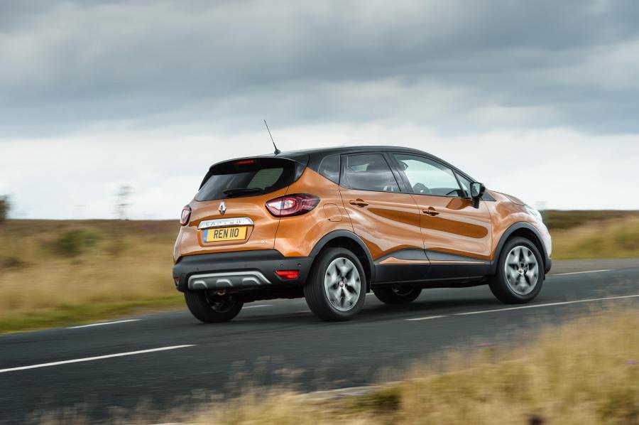  Renault Captur 2017 года  (UK) (фото 2 из 40)